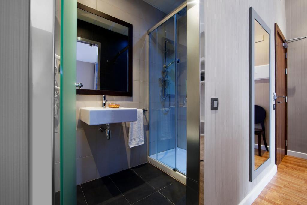 Hostal BCN Ramblas Barcelona Bilik gambar