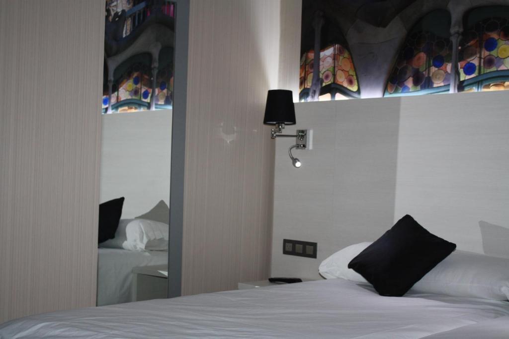 Hostal BCN Ramblas Barcelona Bilik gambar