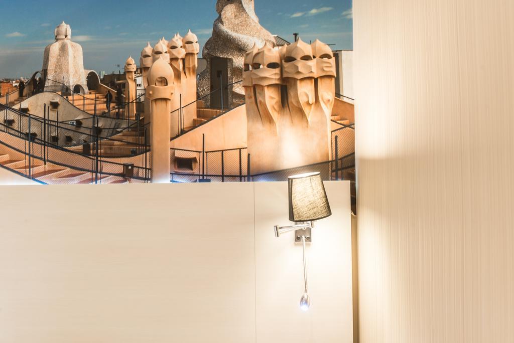 Hostal BCN Ramblas Barcelona Luaran gambar