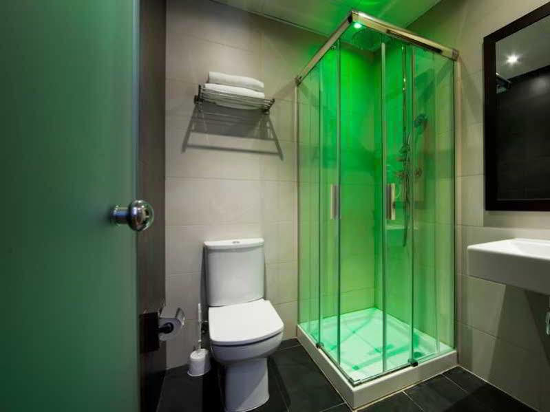 Hostal BCN Ramblas Barcelona Luaran gambar